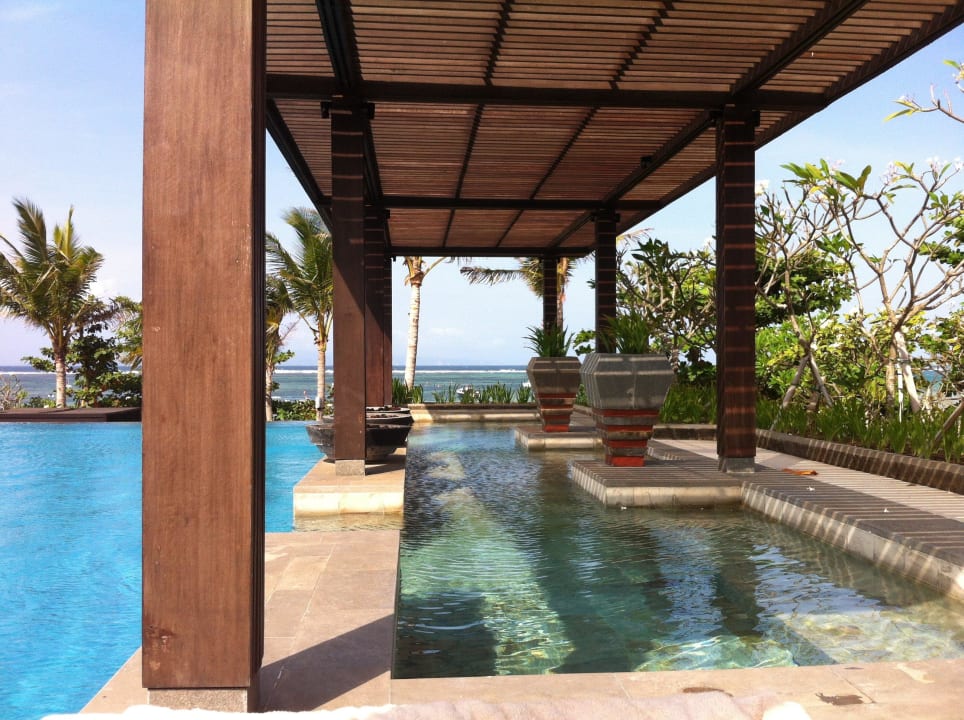 Pool InterContinental Bali Sanur Resort