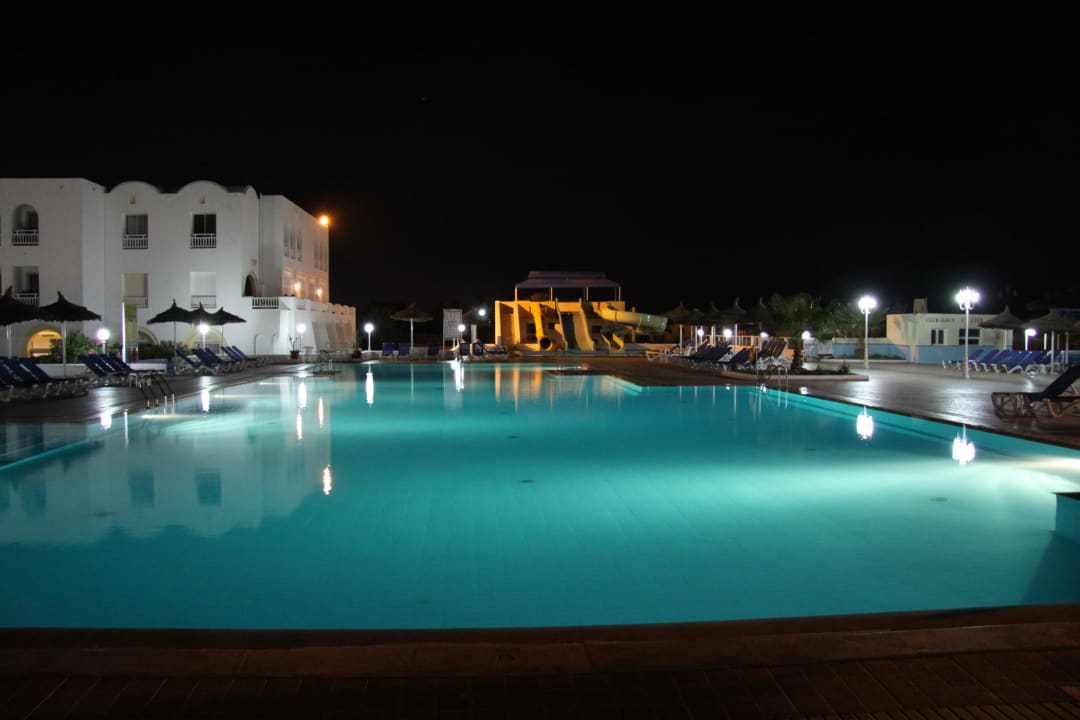 Pool in der Nacht Calimera Yati Beach