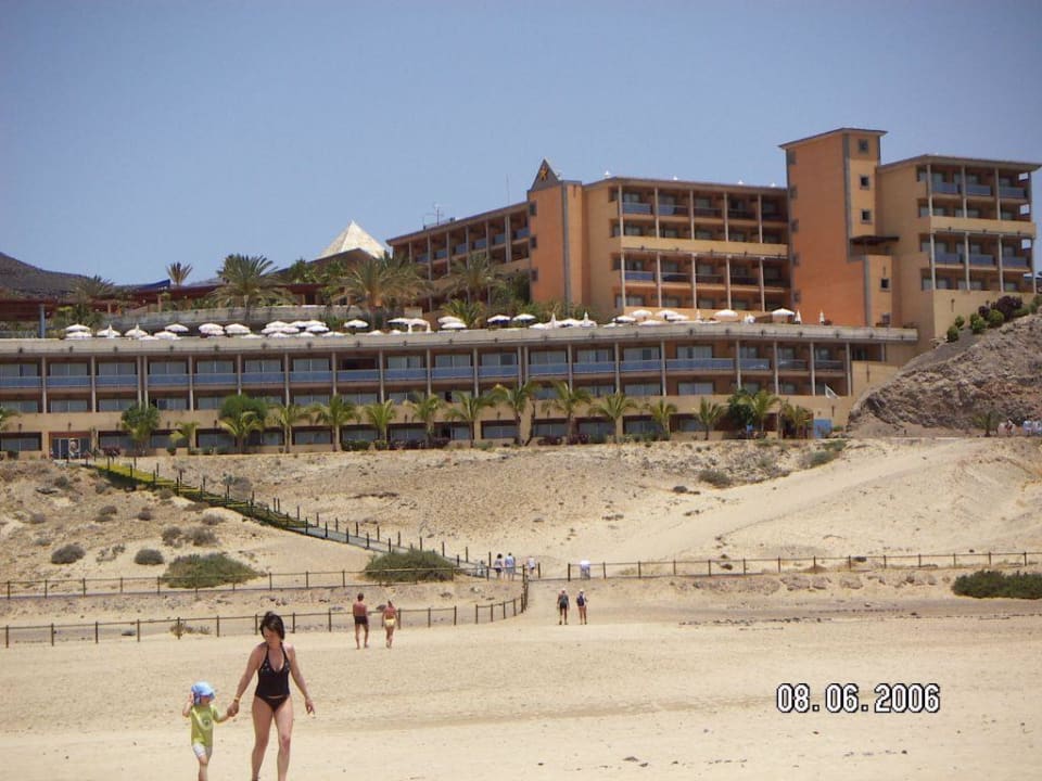 Das Hotel von dem Strand aus... Iberostar Selection Fuerteventura Palace