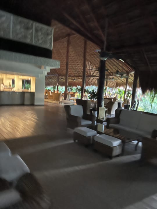 Lobby Akumal Bay Beach & Wellness Resort