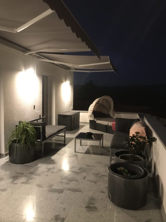 Zimmer Panorama House