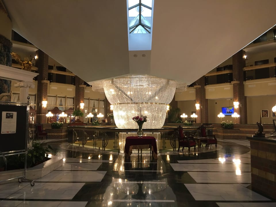 Lobby Hotel Jana Pawła II