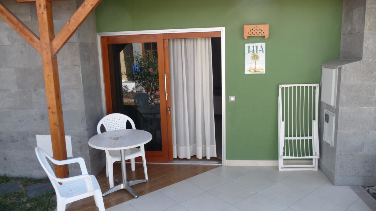 Unser Eingang zum Zimmer 141 a HL Miraflor Suites Hotel