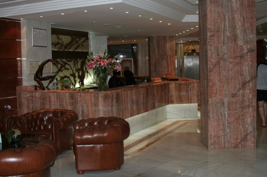 Rezeption Hotel Serrano Palace