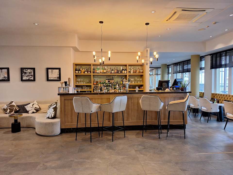 Lobby Leonardo Hotel Lago di Garda – Wellness and Spa