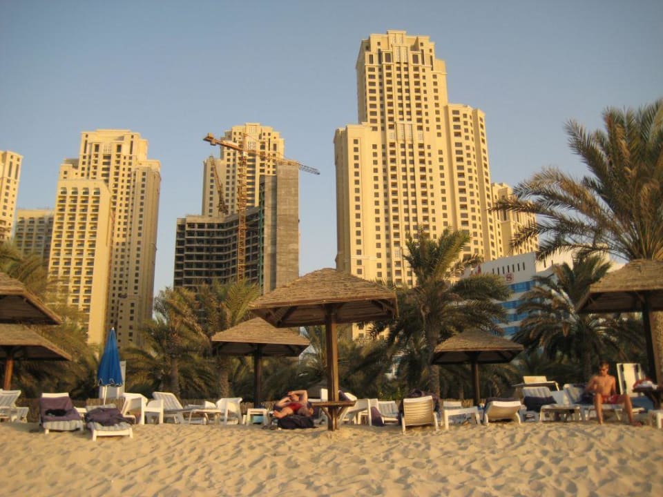 Immer noch Baustelle hinter dem Hotel Sheraton Jumeirah Beach Resort