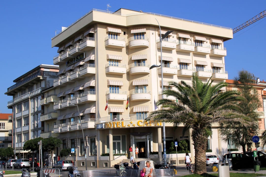 Top Lage an der Promenade Hotel Capri & Residence