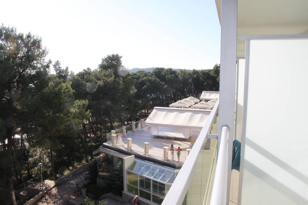 Blick auf die Terrasse Family Hotel Vespera