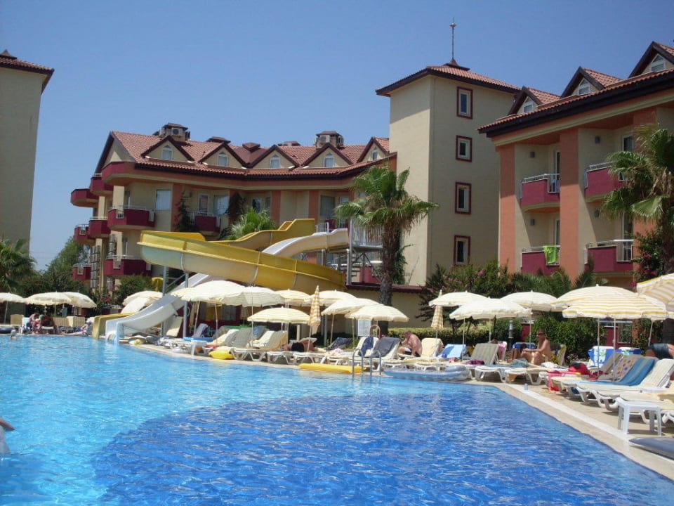 Pool mit Rutschen Hotel Orfeus Park