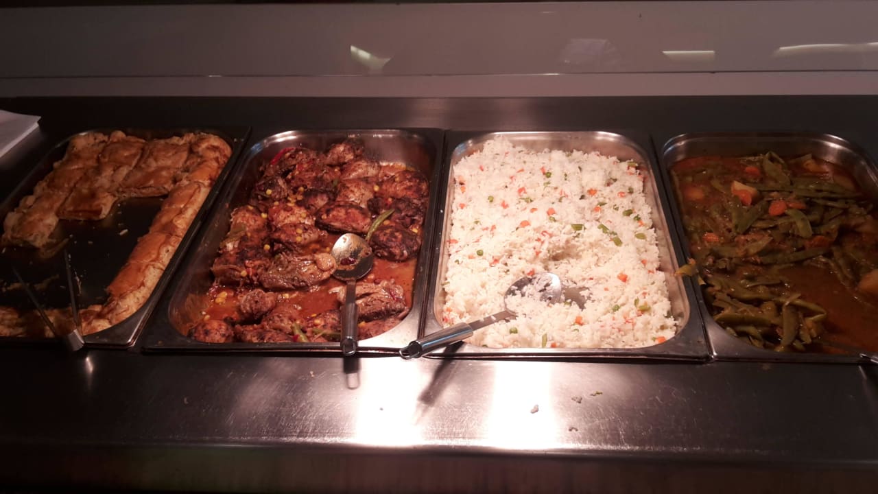 Abendbuffet Hotel Lagomandra Beach