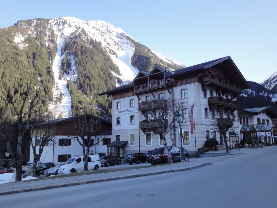 Front of the Hotel  Hotel Krimmlerfälle