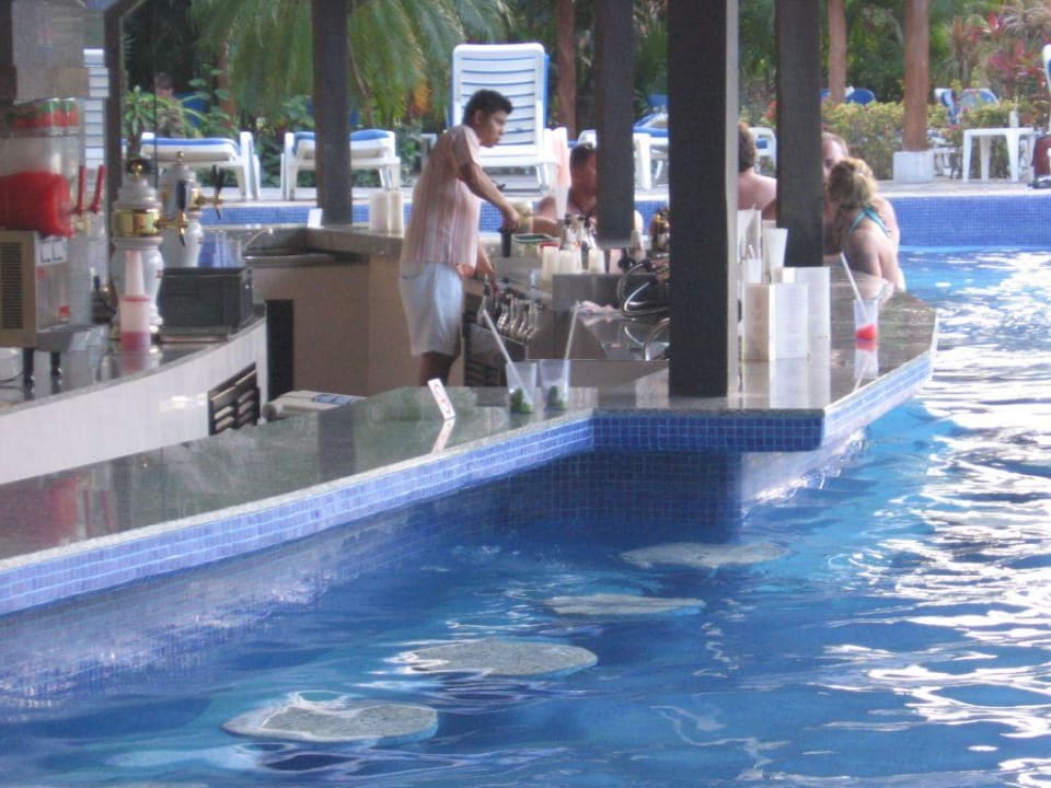 Basen Hotel Riu Tequila