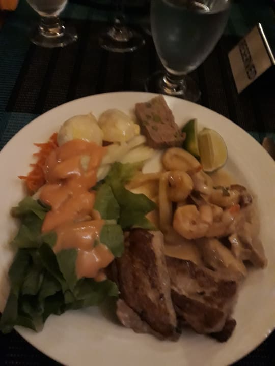 Gastro Adaaran Select Meedhupparu Island Resort - Premium All Inclusive