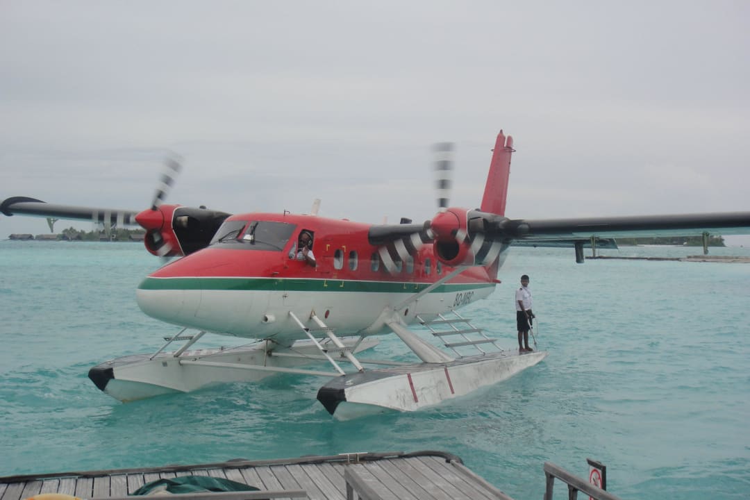 Wasserflugzeug Summer Island Maldives