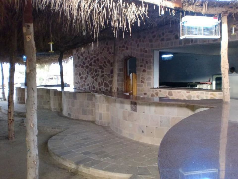 Hier wurde das Mittagessen aufgebaut Utopia Beach Club