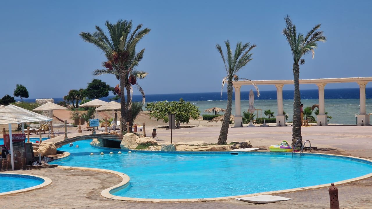 Pool Three Corners Equinox Beach Resort