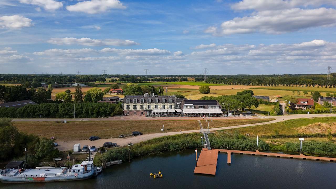 Außenansicht Hotel Hoogeerd by Flow - Niftrik/Nijmegen