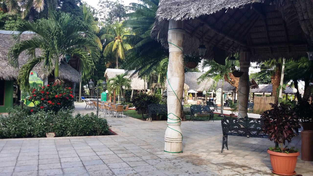 Gartenanlage Hotel Los Caneyes