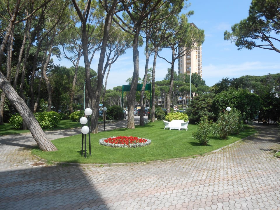 Entrata Hotel Beau Rivage Pineta
