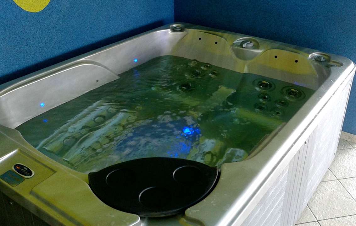 Hot Bath Hotel Maxim