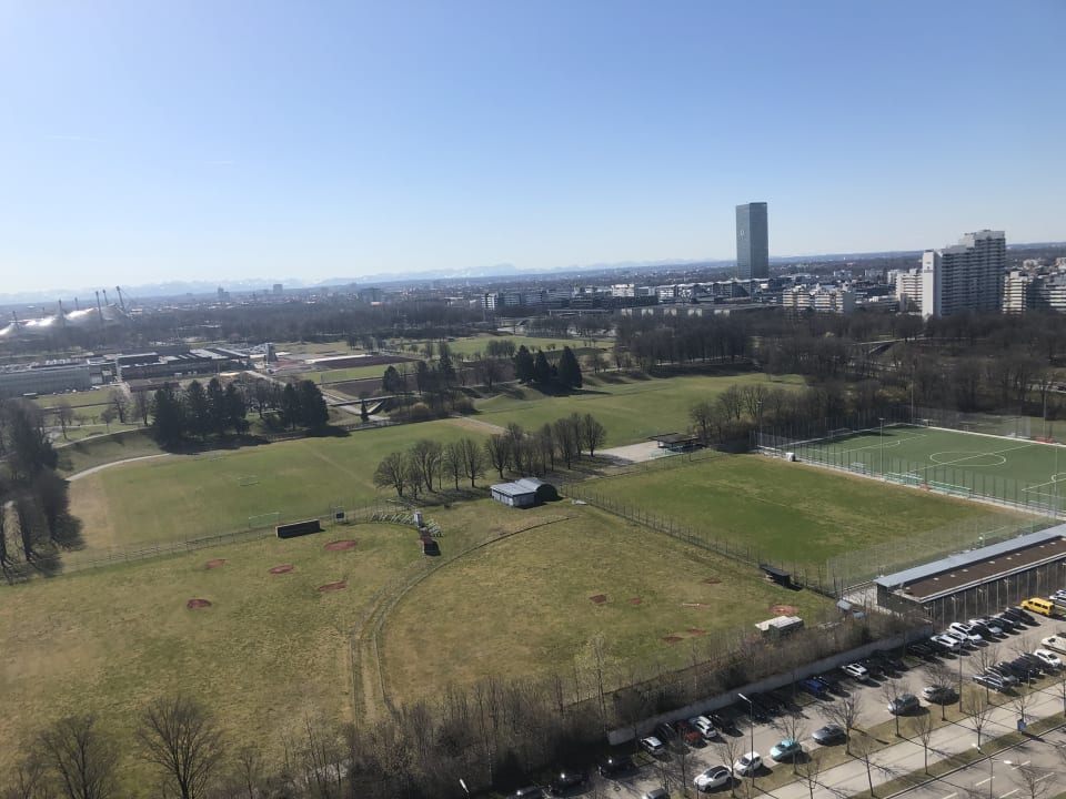 Ausblick H2 Hotel München Olympiapark
