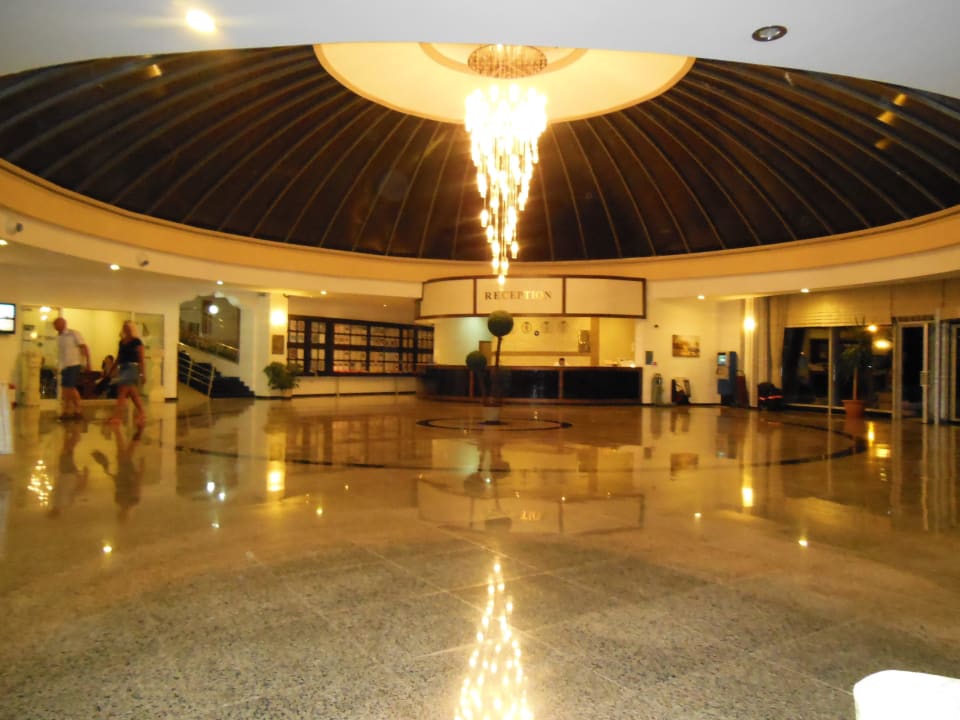 Reception Cenger Beach Resort & Spa