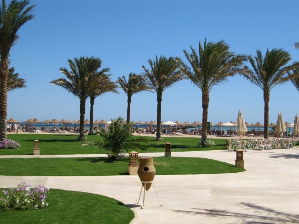 Blick auf den Strand von der Beachbar Stella Beach Resort & Spa Makadi Bay
