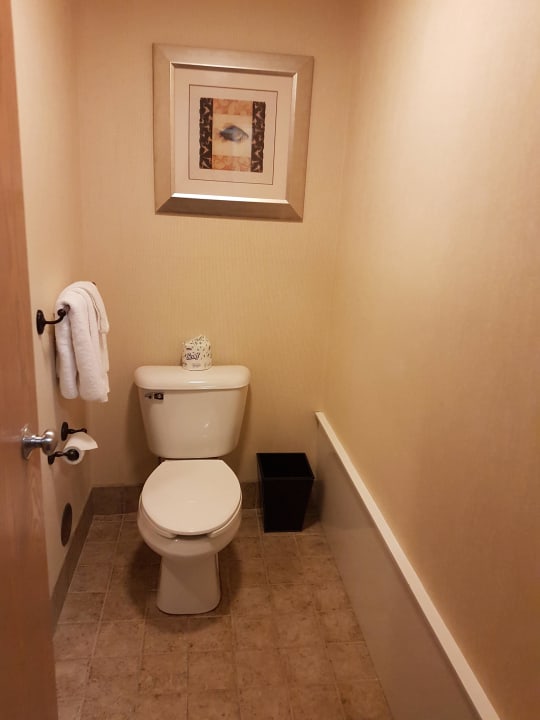 Separates WC Grand Beach Resort Hotel