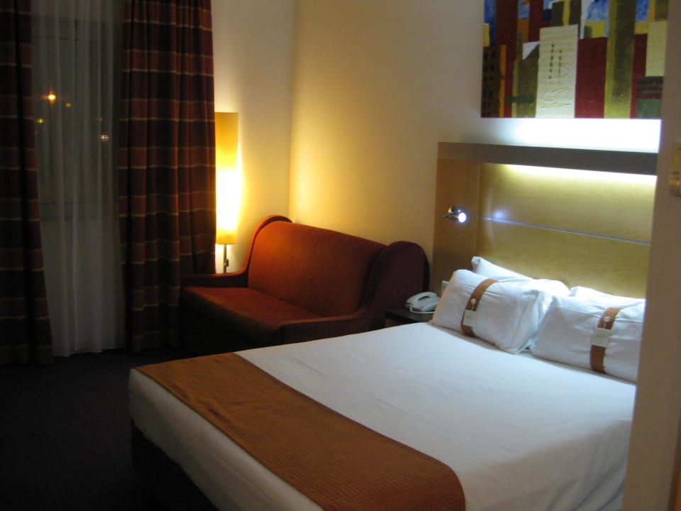 Doppelzimmer Hotel Holiday Inn Express Lisbon Oeiras