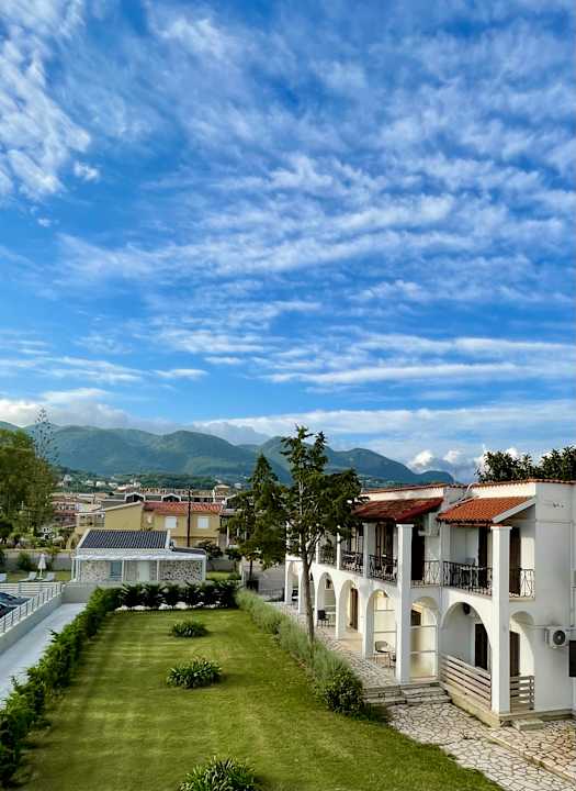 Ausblick Acharavi Beach Hotel