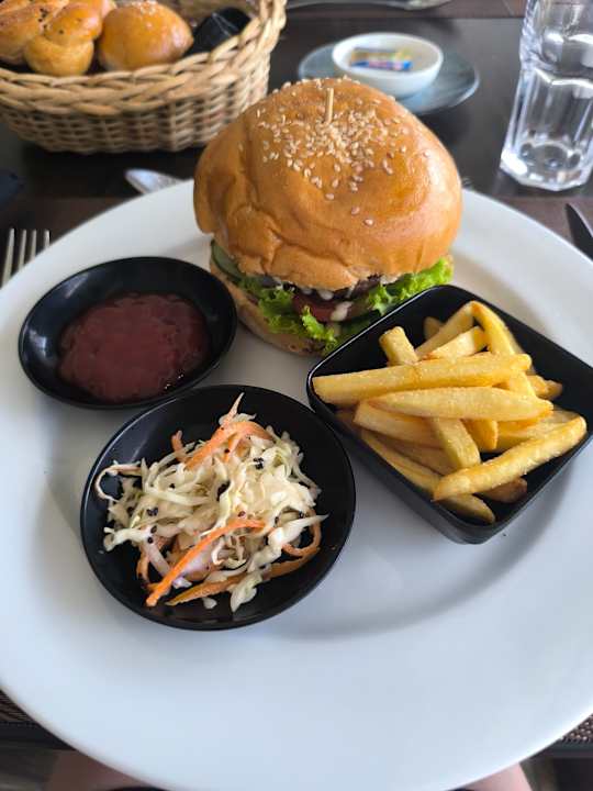 Gastro Suriya Resort