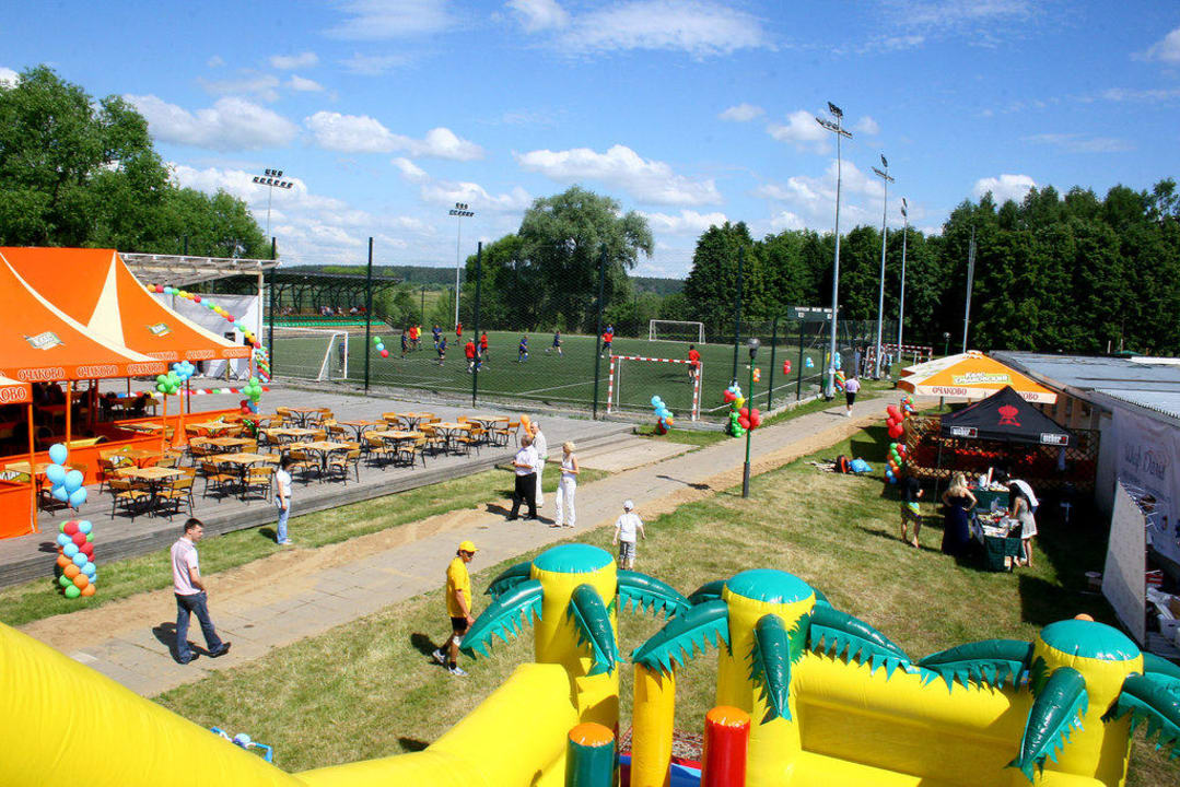 Летняя площадка - Футбольное поле Petrovo-Dalnee Resort Hotel / Пансионат Петрово-Дальнее