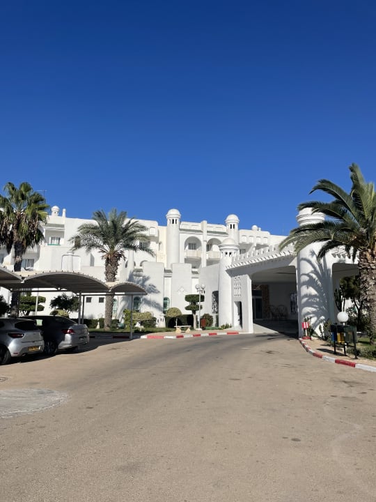 Außenansicht Hotel El Mouradi Skanes Beach