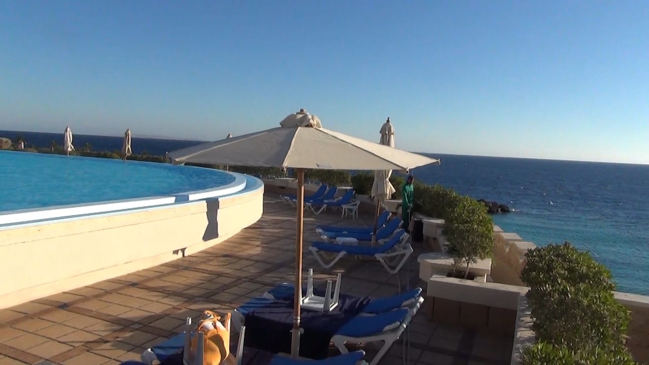 Infinity Pool Pickalbatros Citadel Resort