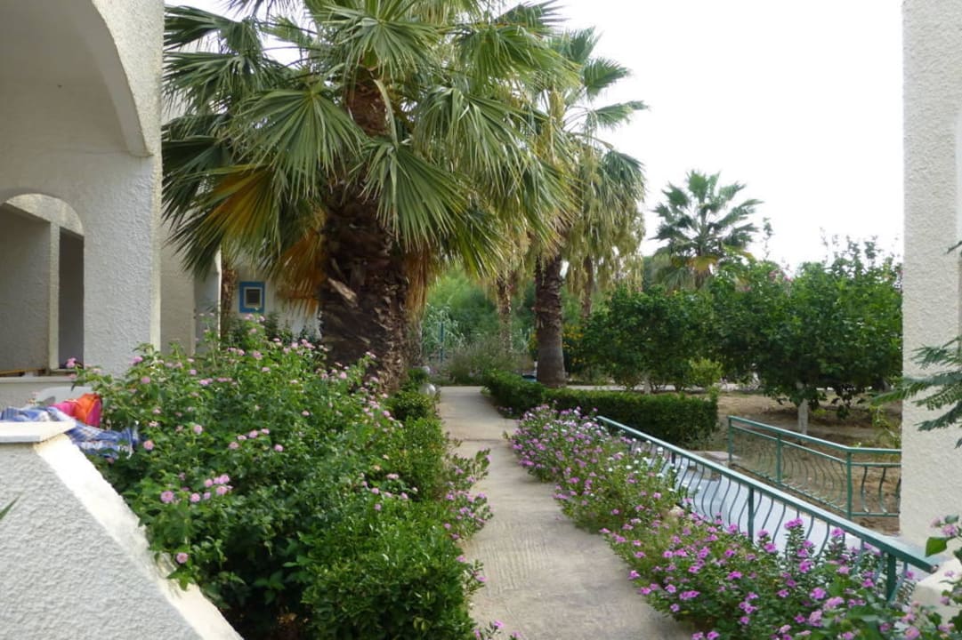 Weg zu den Zimmern Hotel Muses