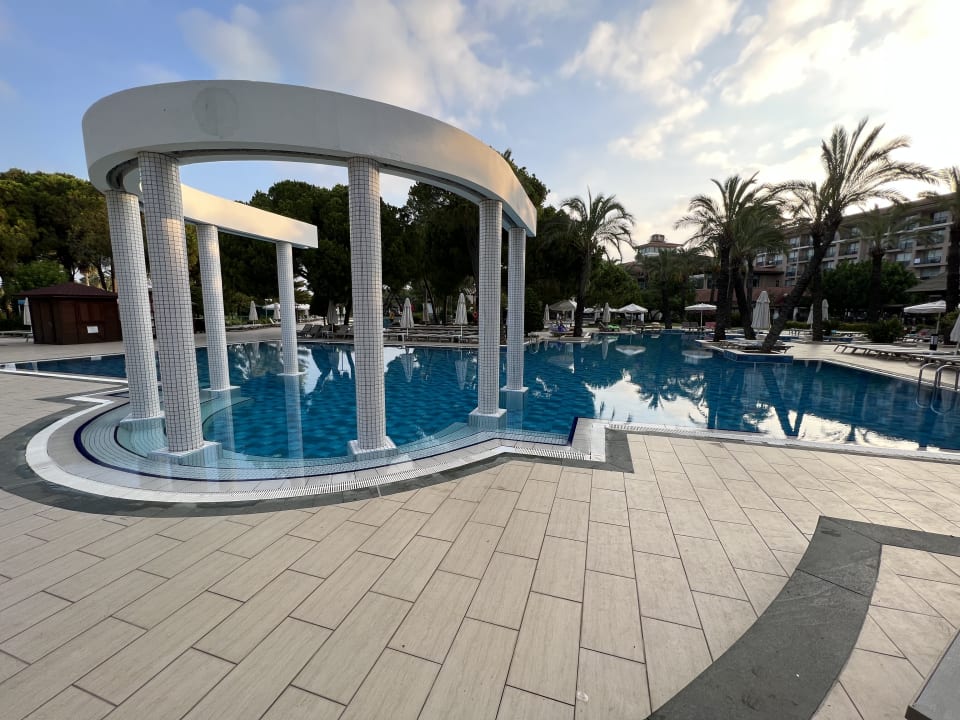 Pool IC Hotels Green Palace