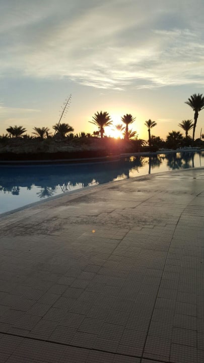 Sonnenuntergang  Mahdia Beach & Aquapark