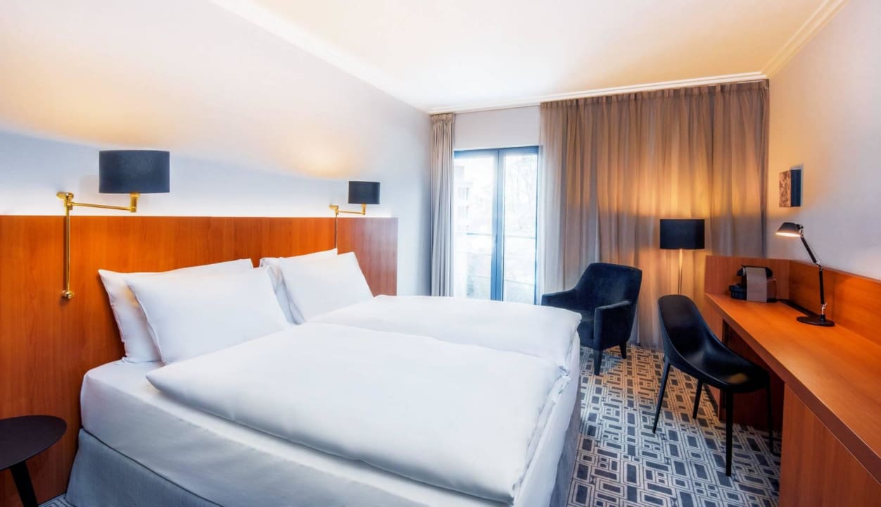 Standard Room NH Prague City