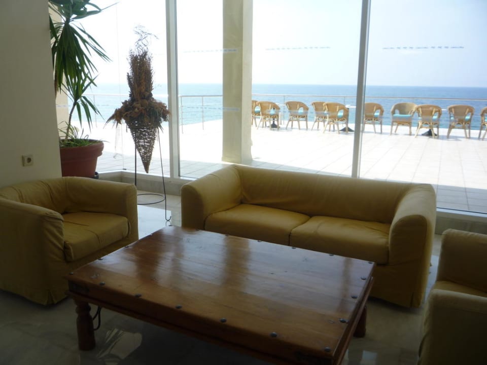 Gemütliche Sitzgruppe  Grecotel LUXME White