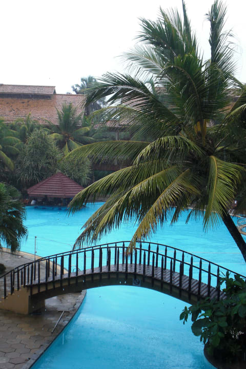 Pool Royal Palms Beach Hotel