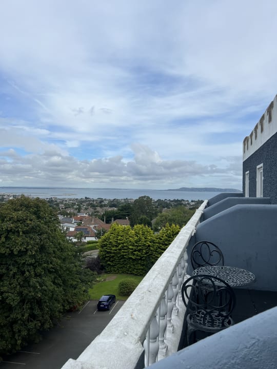 Ausblick Fitzpatrick Castle Hotel Dublin