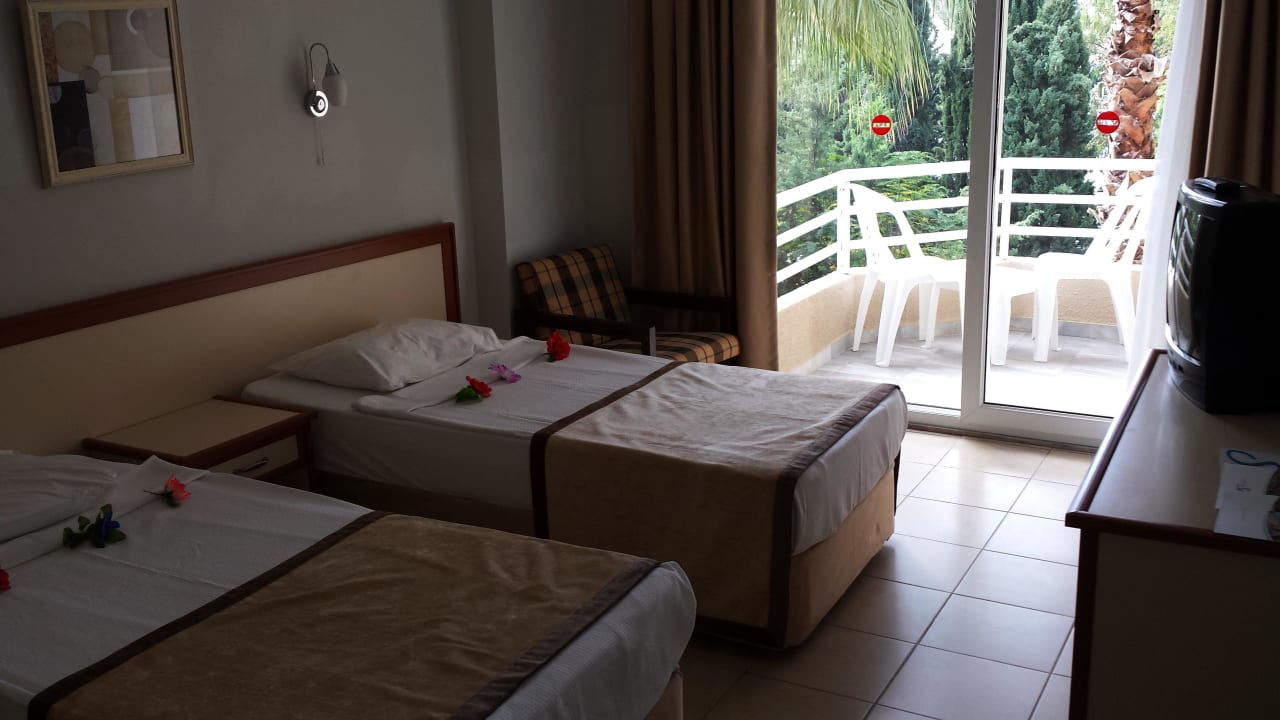 Unser Zimmer mit seitlichem Meerblick Incekum Su Hotel