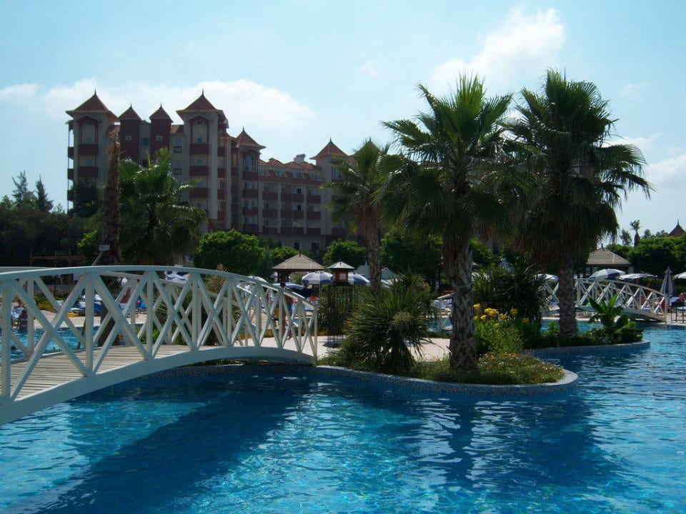 Pool Side Mare Resort & Spa