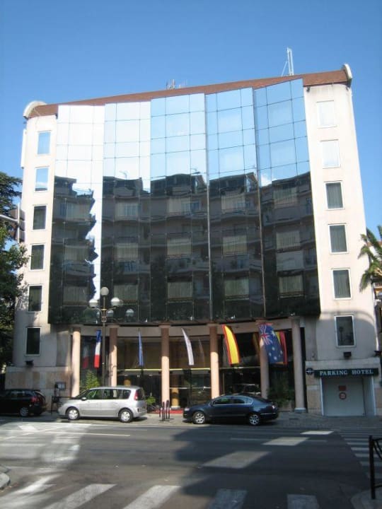 Frontansicht des Hotels Hotel Amarante Cannes