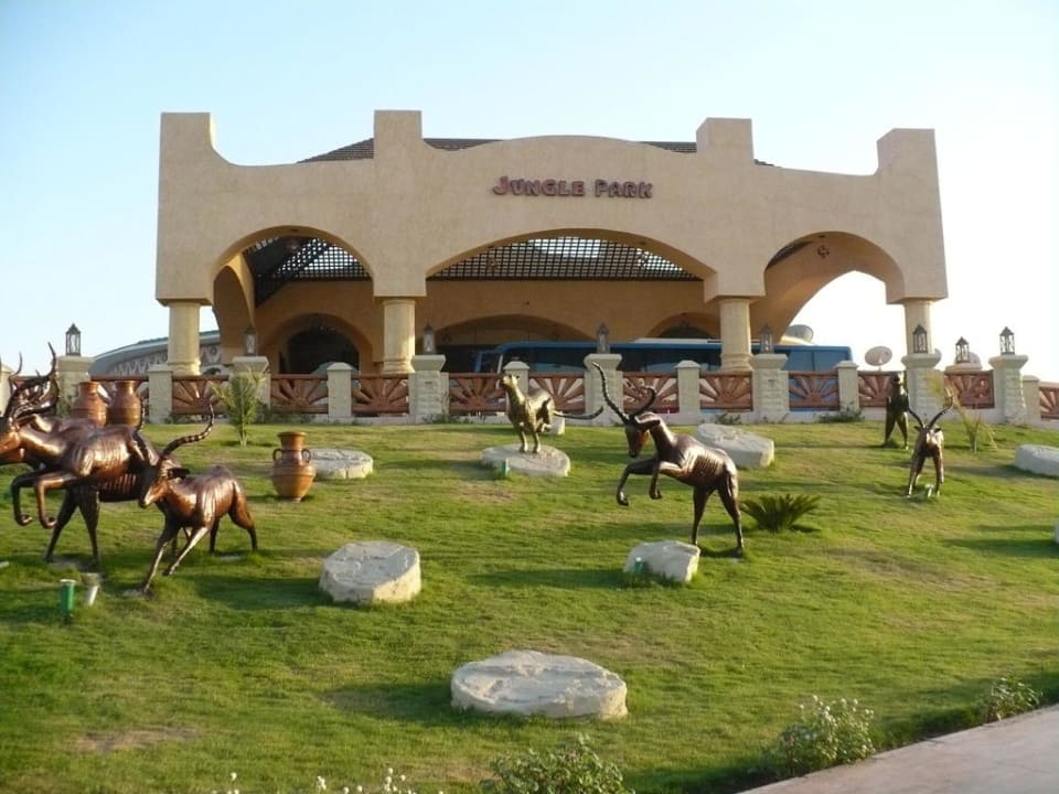 Widok zewnętrzny Pickalbatros Jungle Aqua Park Resort - Neverland Hurghada
