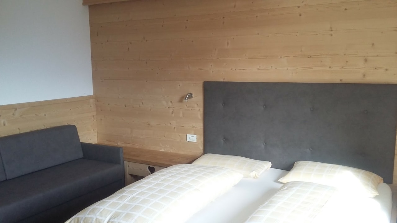 Zimmer Pensione Frapes