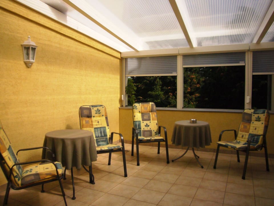 Balkon als Raucherlounge Hotel Helenenhof