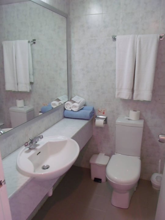 Bad Zi. 504 Crystal Springs Beach Hotel