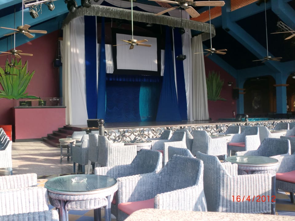 Showbühne Hotel Riu Tequila