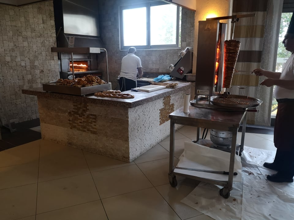 Gastro Cenger Beach Resort & Spa